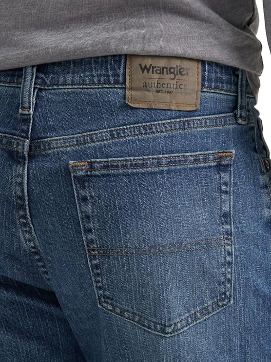 Wrangler Authentics Men's Regular Fit Comfort Flex Waist Jean